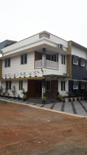GOLDEN VILLA